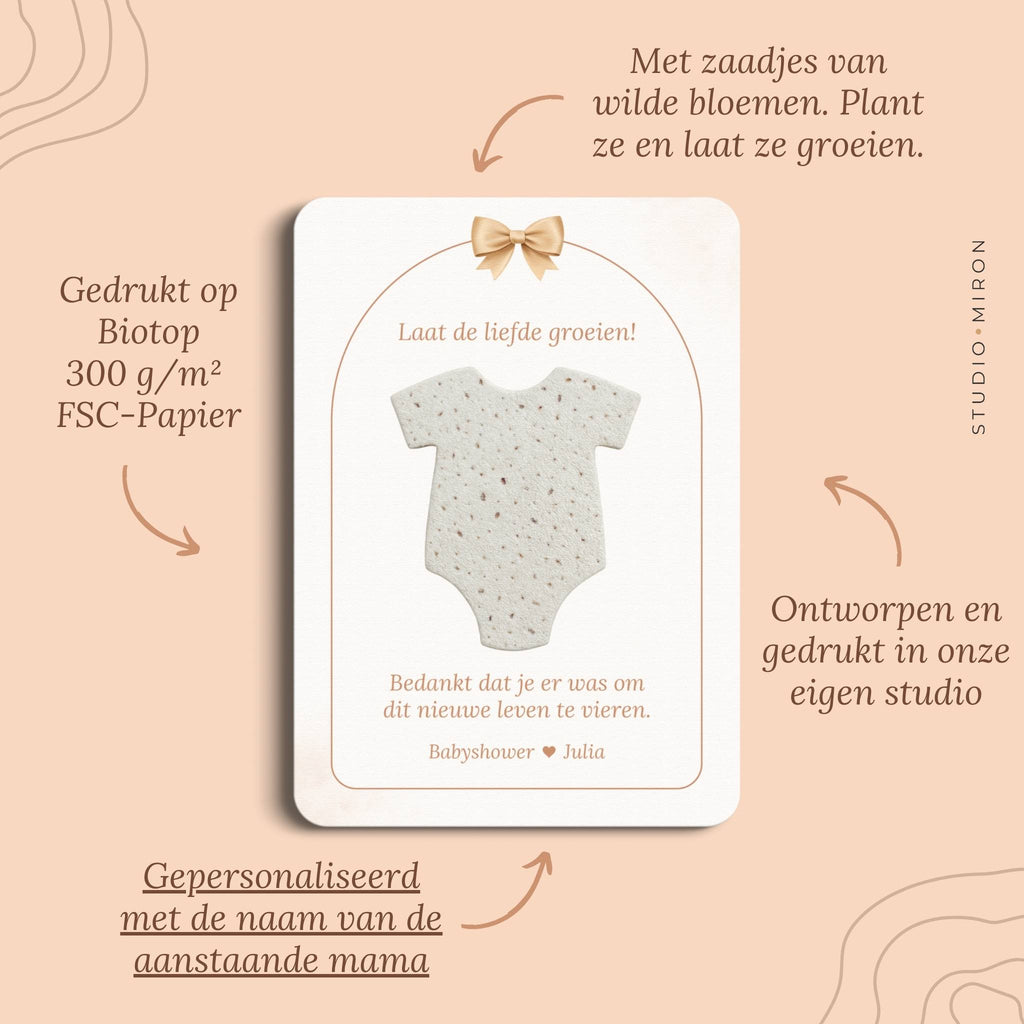Pluspunten van de babyshower kaart Laat de liefde groeien in Boho Beige Beer stijl van Studio Miron